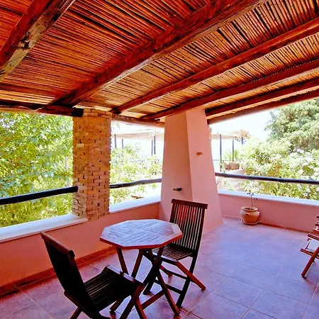 Hotell Elia & Áno Voúvai