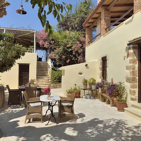 Elia & Otel 4*