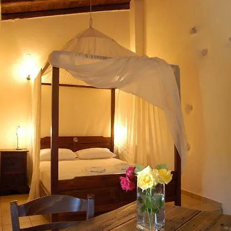 Otel Elia & Áno Voúvai
